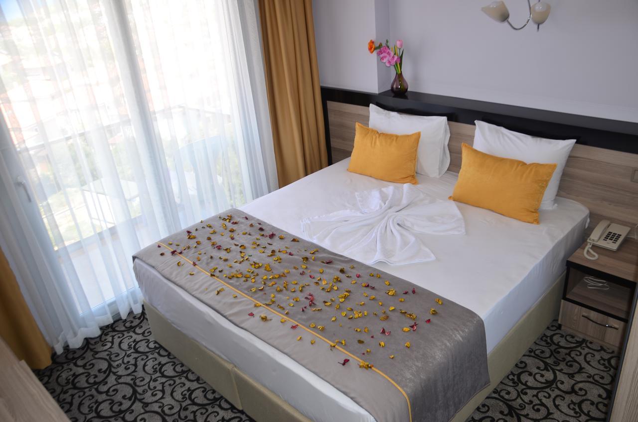 Elisa Hotel Ayvalı Habitación foto