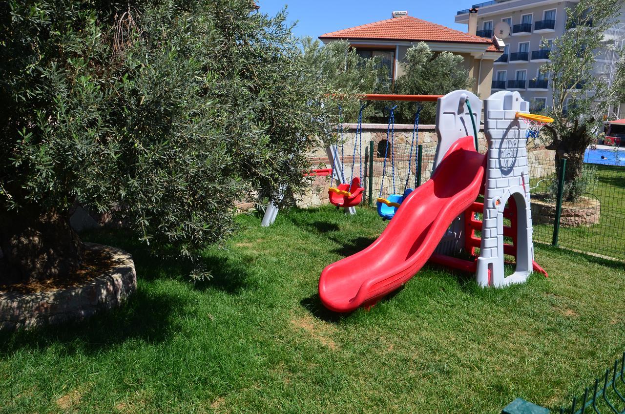Elisa Hotel Ayvalı Exterior foto